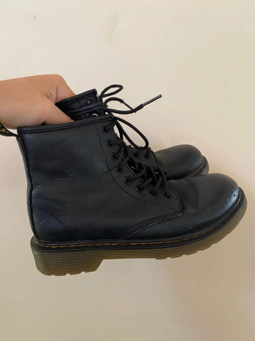 Dr. Martens 1460 J Black Leather Lace Up Ankle Combat Boots Size US 3 Kids